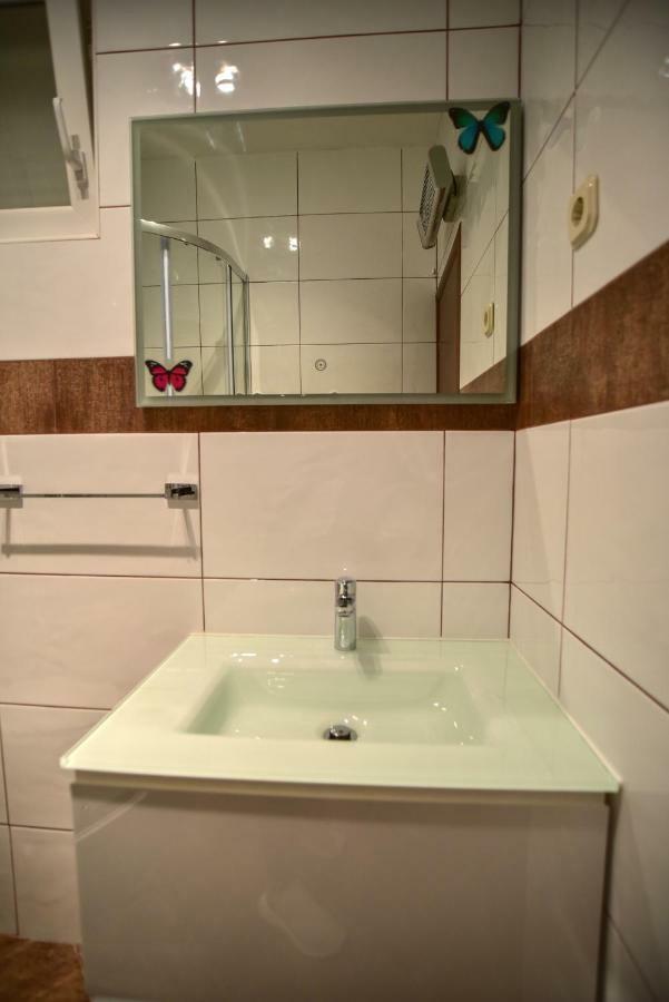 Apartment Lavande 2 Pridraga Buitenkant foto